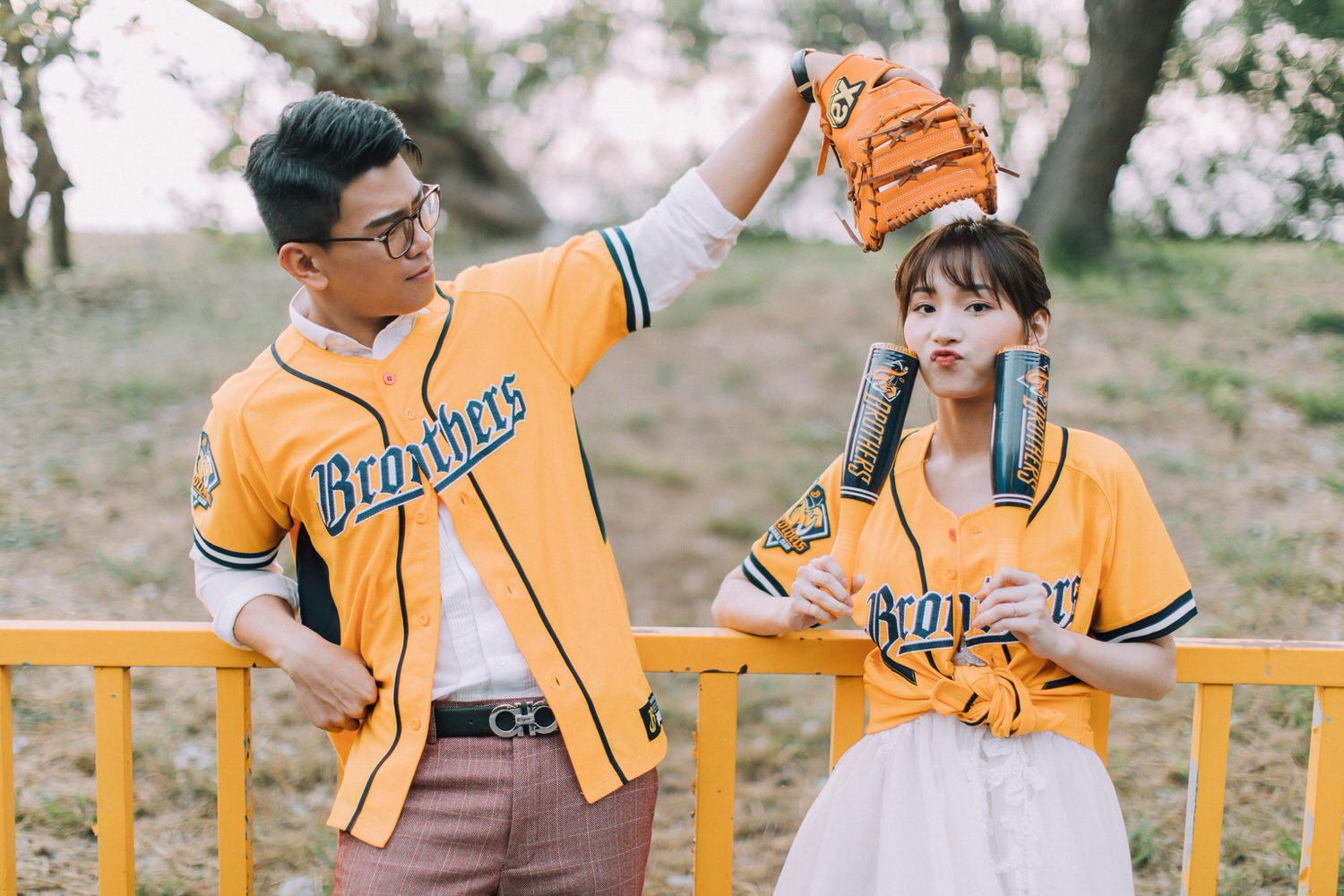 台南自助婚紗｜婚紗不只唯美，穿起棒球衣也能