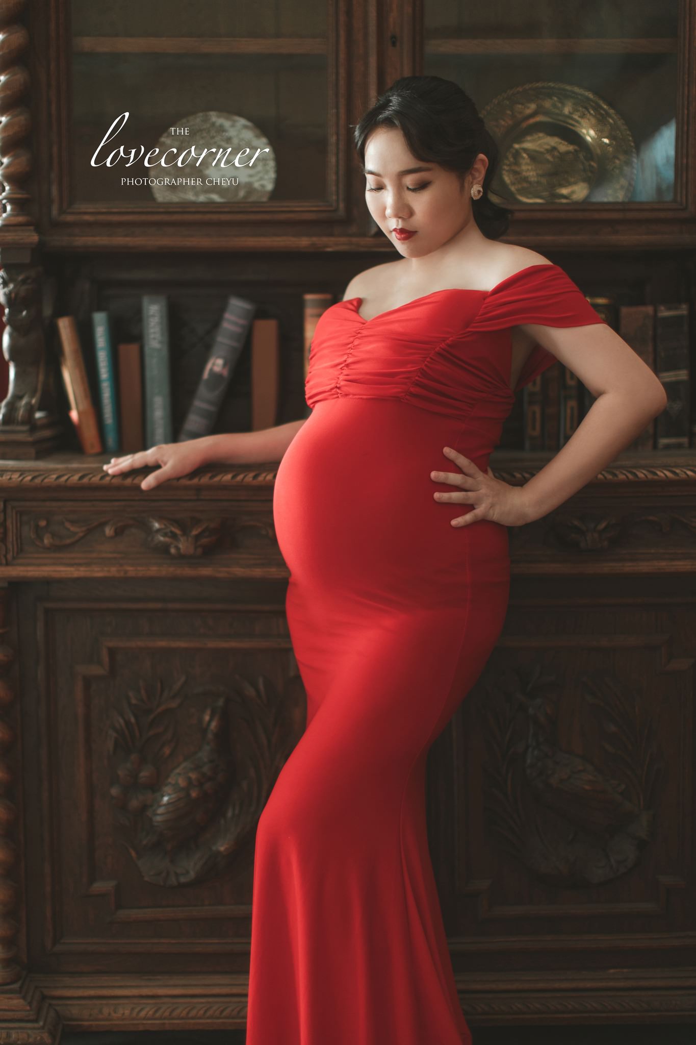 台南孕婦寫真｜讓孕媽咪再次穿上禮服，自然散發出內斂氣質｜愛情街角 Love Corner 5